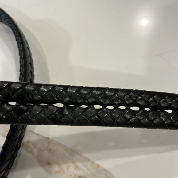 EUC Fossil Black braided 1” wide leather Maddox belt with silver buckle. - Picture 4 of 7